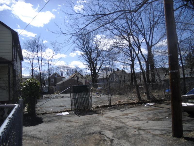 7 Tremont Ave - Photo 1