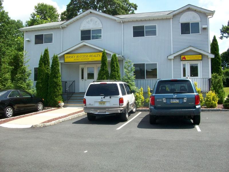 389 Route 46 - Photo 1