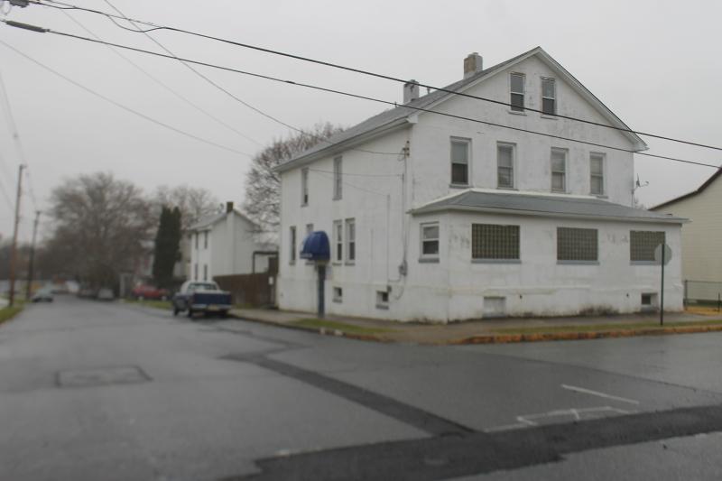 160 Sigsbee Ave - Photo 1