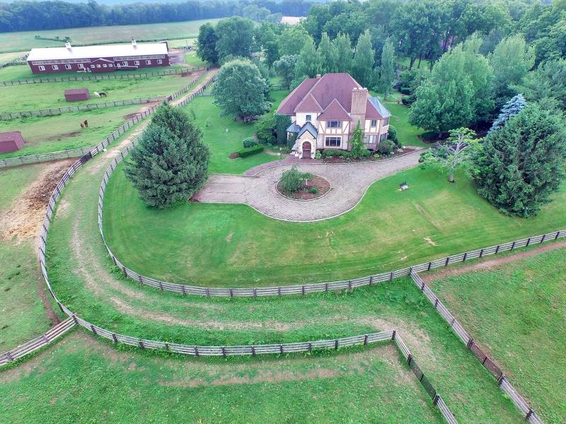 160 Esposito Rd - Photo 1