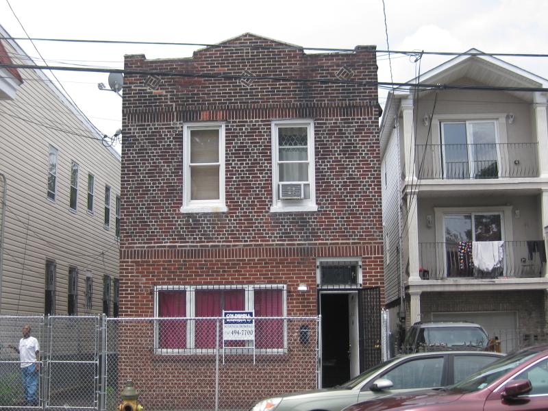 429 S 18th St - Photo 1