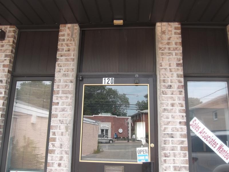 120 N Beverwyck Rd - Photo 1