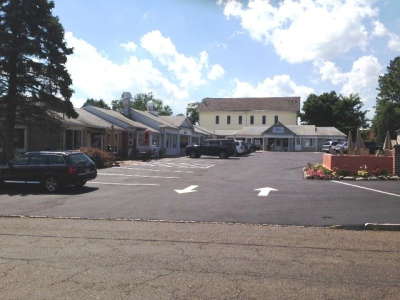 117 Broad St - Photo 1