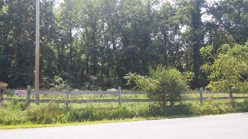 437 Penwell Rd - Photo 1