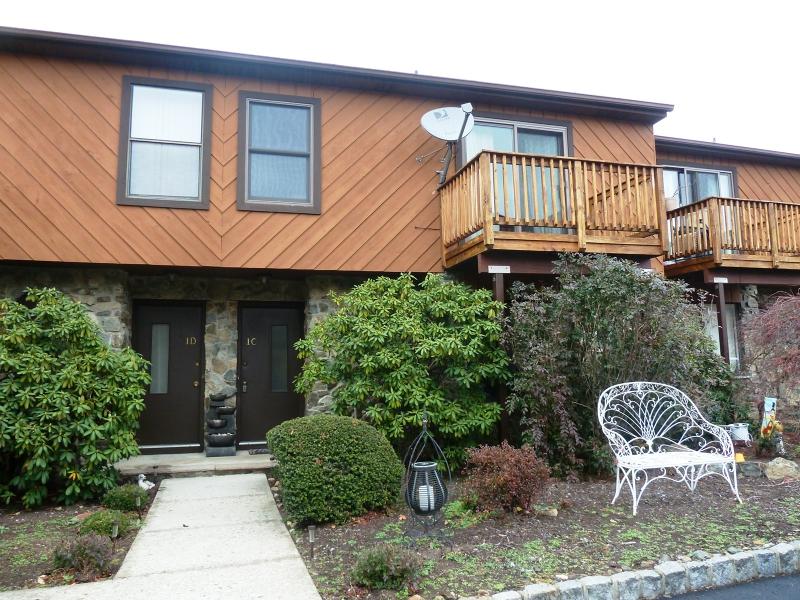1 Brookside Hts - Photo 1