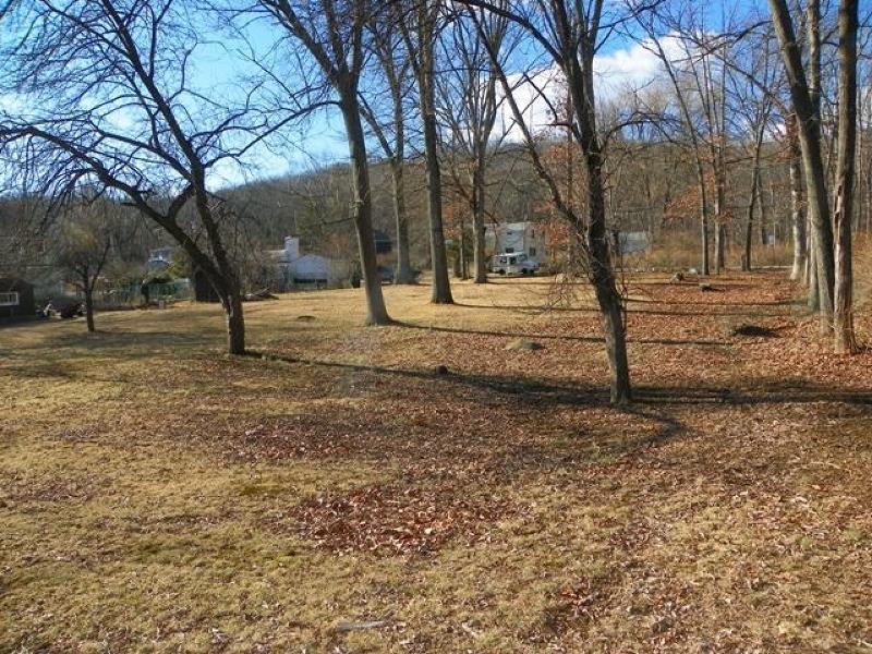42 Meriden Rd - Photo 1