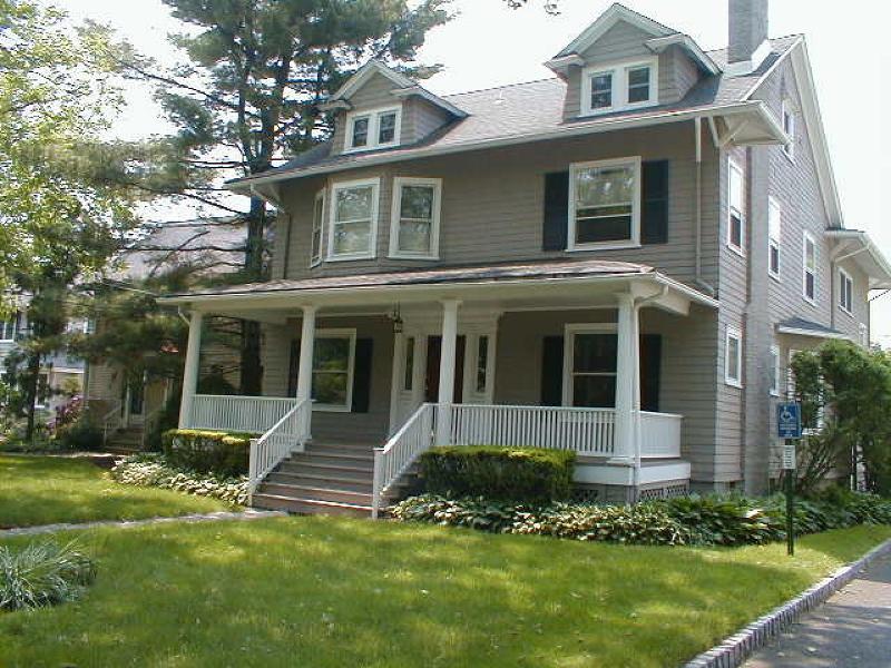 220 St Paul St - Photo 1