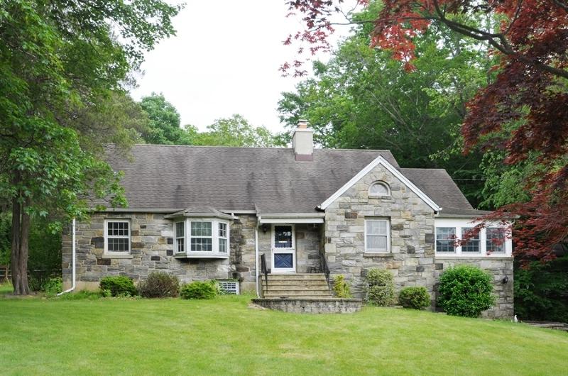 199 Mountain Blvd - Photo 1