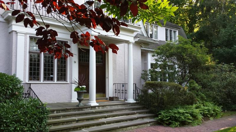 54 Melrose Pl - Photo 1