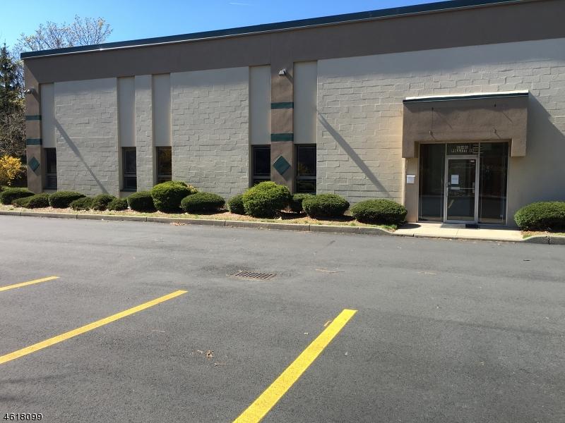1301 Pollitt - Photo 1
