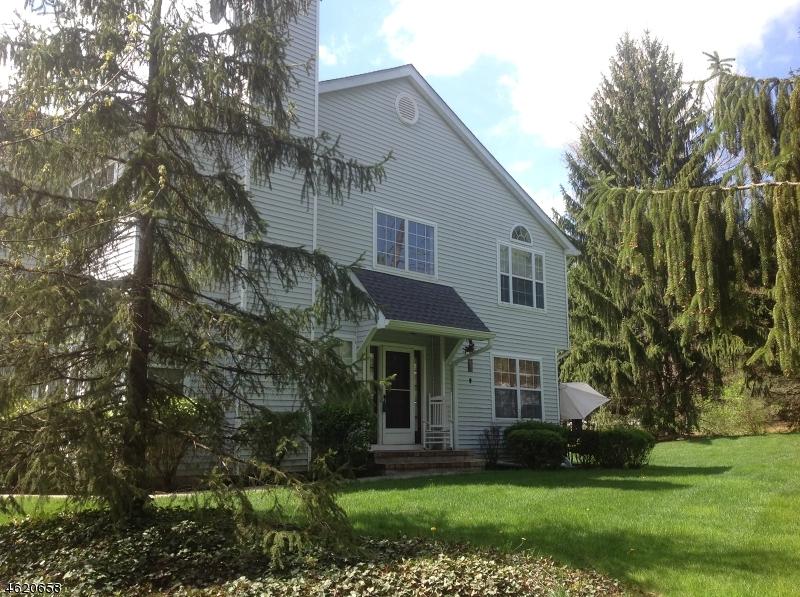 19 Winding Brook Rd - Photo 1