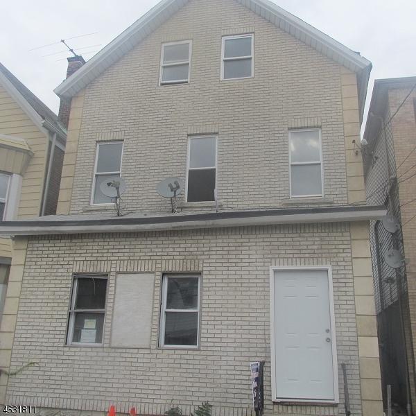 443 Fulton St - Photo 1