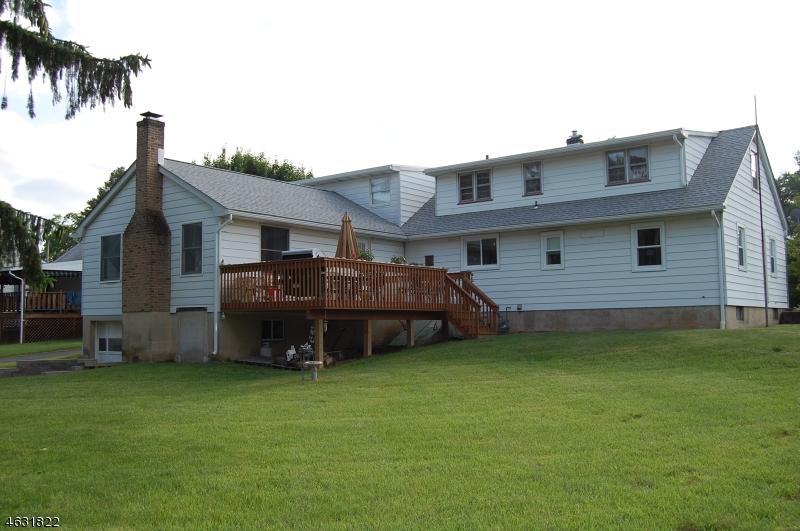 591 Franklin St - Photo 1