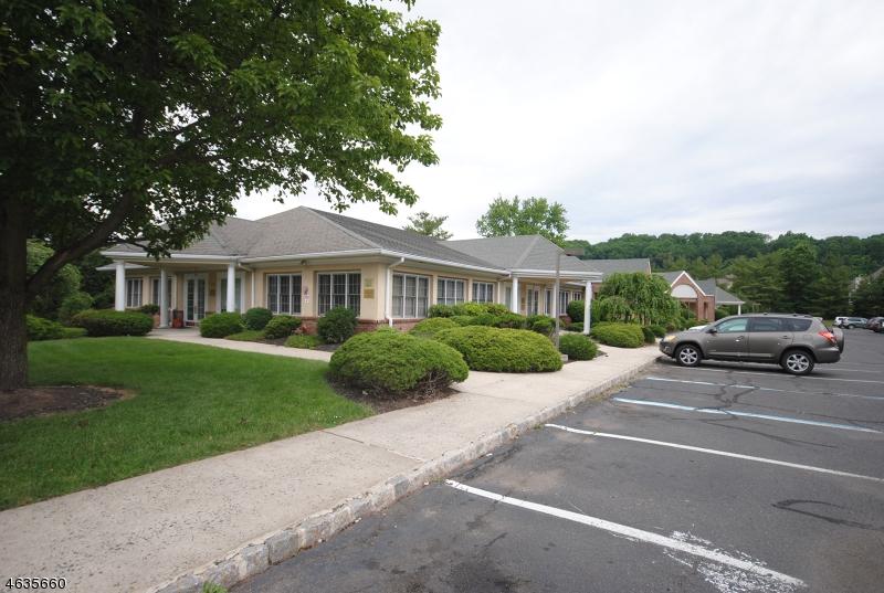 27 Mountain Blvd - Photo 1