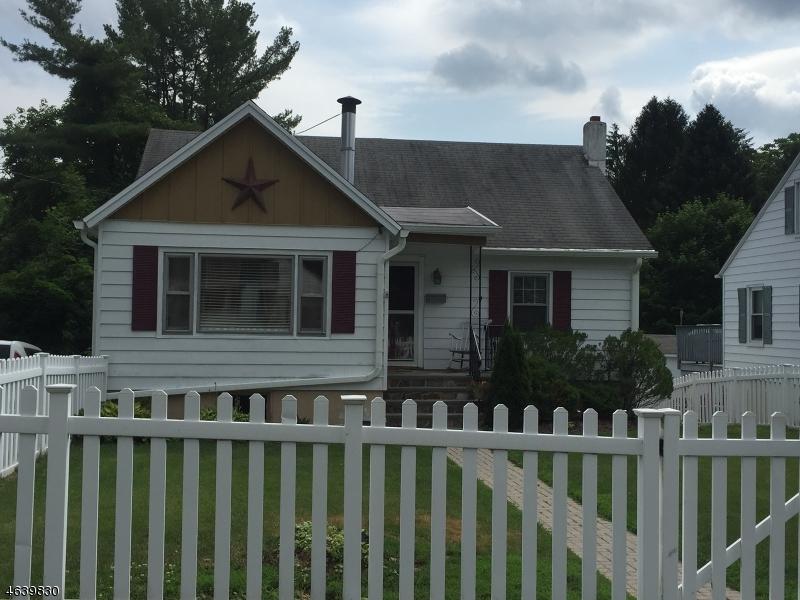 105 Lake Ave - Photo 1
