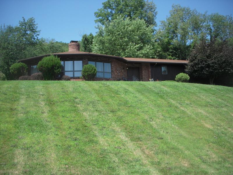 53 Edsall Dr - Photo 1