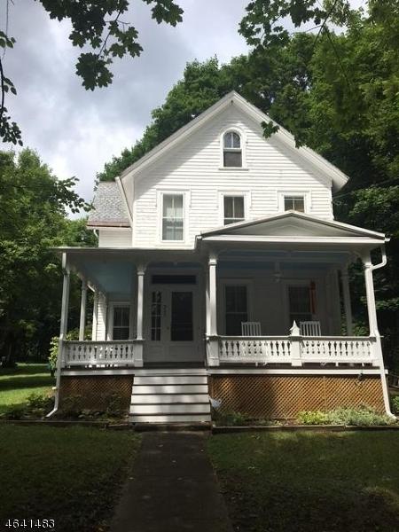 205 Main St - Photo 1
