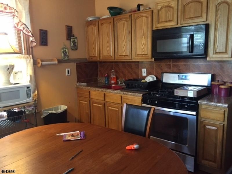 87 Isabella Ave - Photo 1
