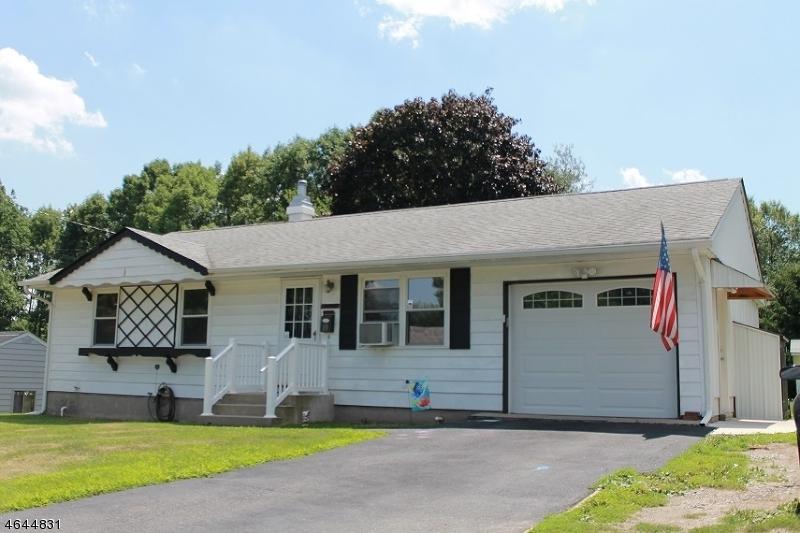10 Fairview Ave - Photo 1