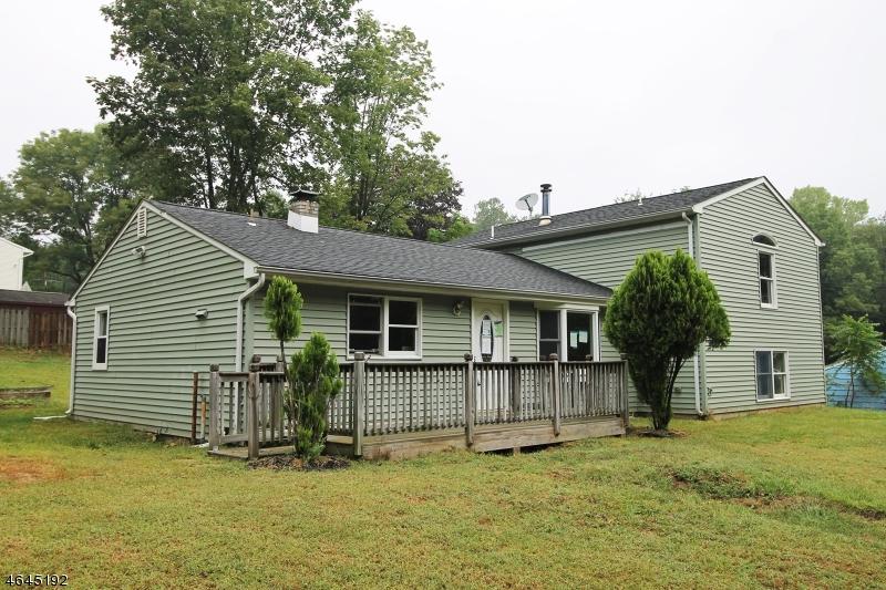 18 Orchard St W - Photo 1