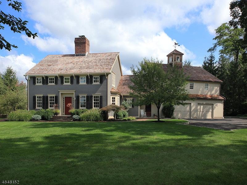 1 Barberry Row - Photo 1