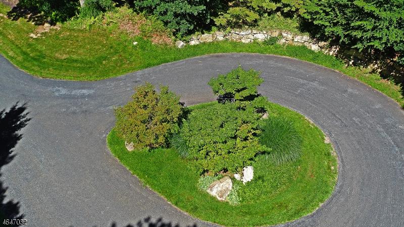 10 Potter Ln - Photo 1