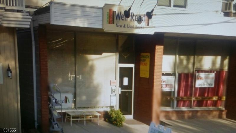 425 Lafayette Ave - Photo 1