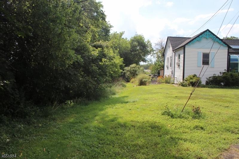 210 Schmidt St - Photo 1