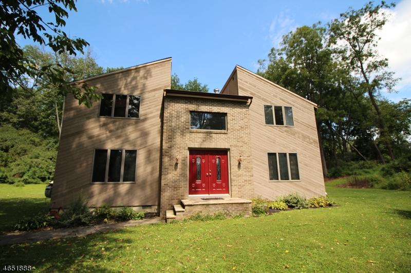 2 Ridgeway Ave - Photo 1