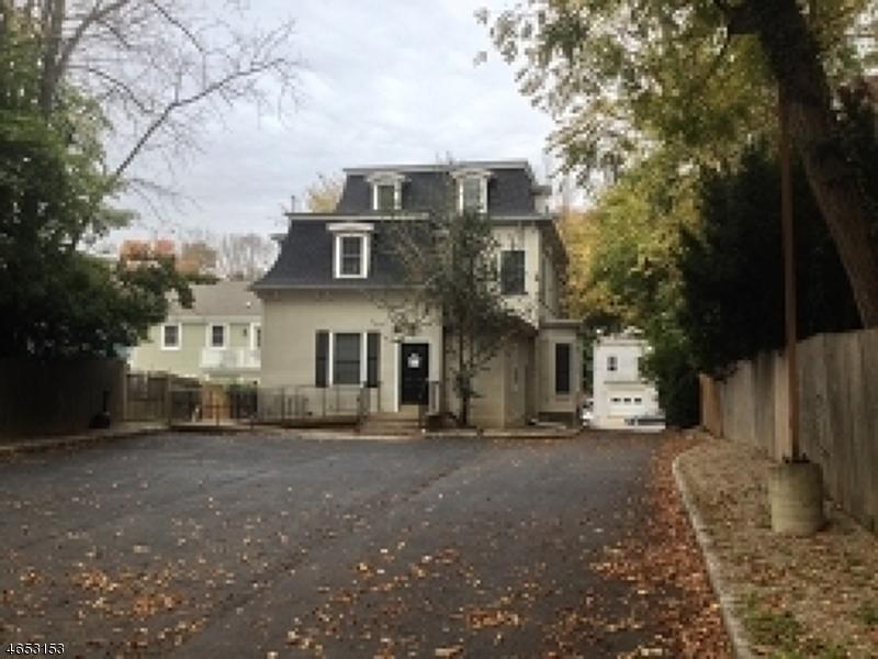 158 Morris St - Photo 1
