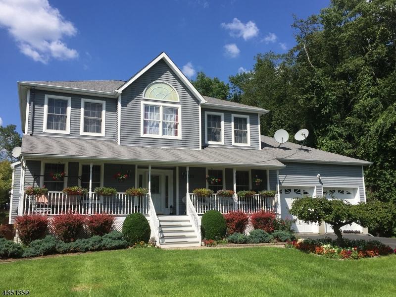 11 Windsor Dr - Photo 1