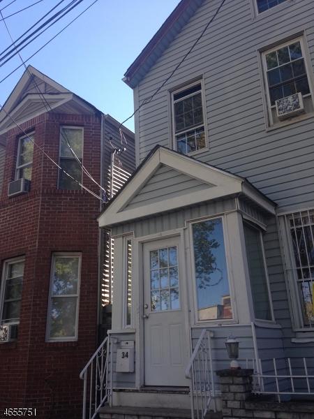34 Duryea St - Photo 1