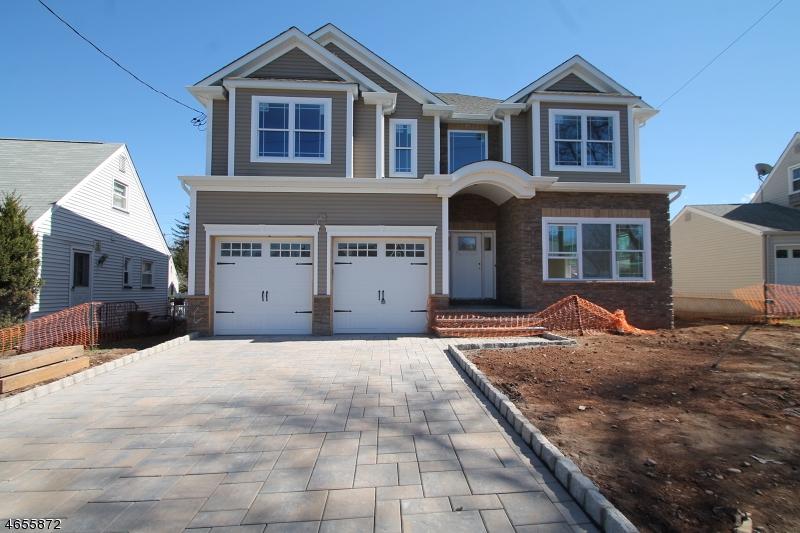1021 Cranbrook Rd - Photo 1
