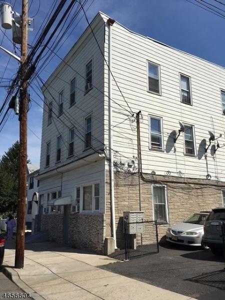 367 Highland Ave - Photo 1