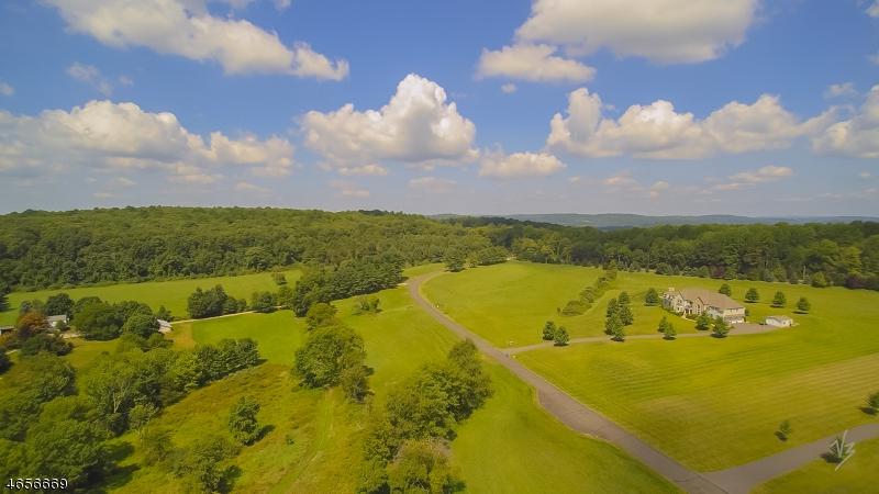 1 Pond View Ln - Photo 1