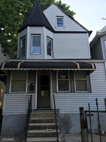 91 N 16th St - Photo 1