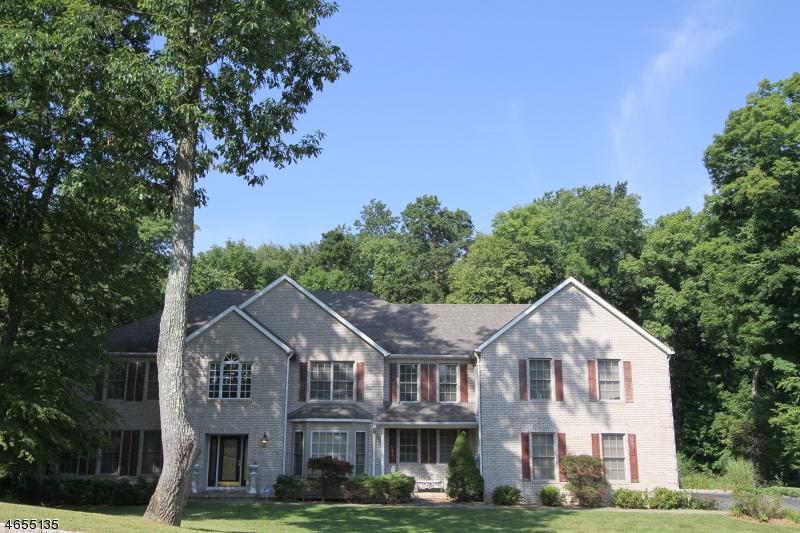 9 Greenfield Hl - Photo 1
