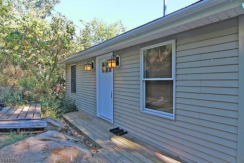231 Lakeside Blvd - Photo 1