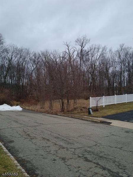 2 Shawn St - Photo 1