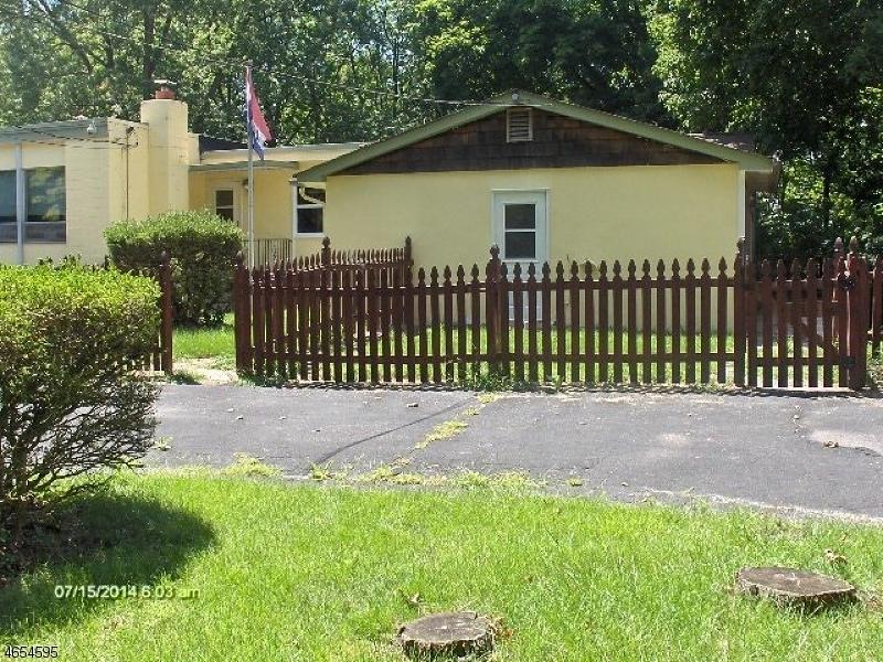 60 Glen Rd - Photo 1