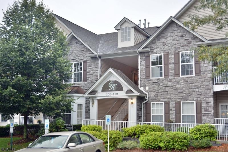 102 Barrister Dr - Photo 1