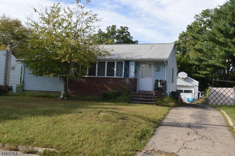 219 Haroldson Pl - Photo 1