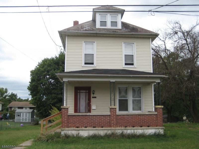 938 Hill St - Photo 1