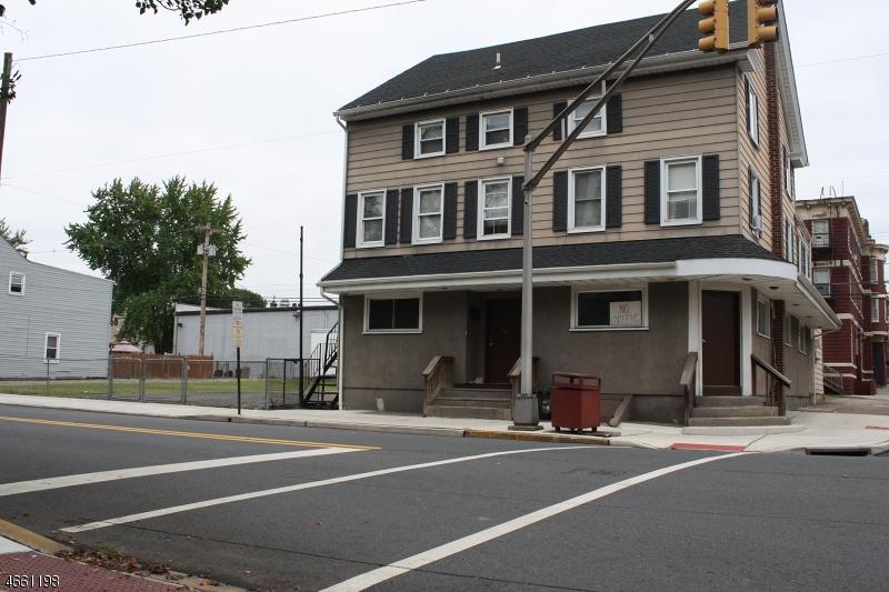 110 Sitgreaves St - Photo 1