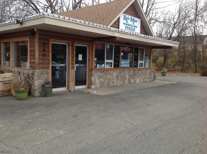640 Lafayette Rd - Photo 1