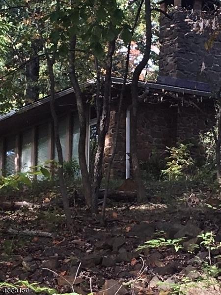1225 Johnston Dr - Photo 1