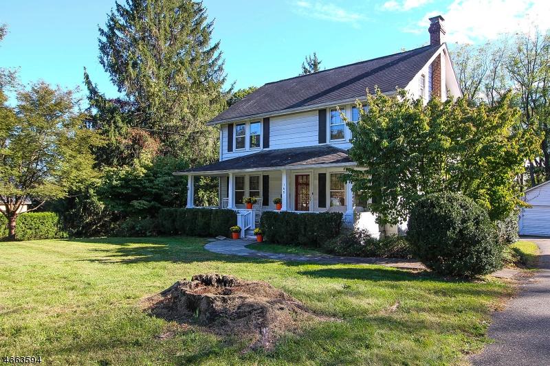 146 Center St - Photo 1