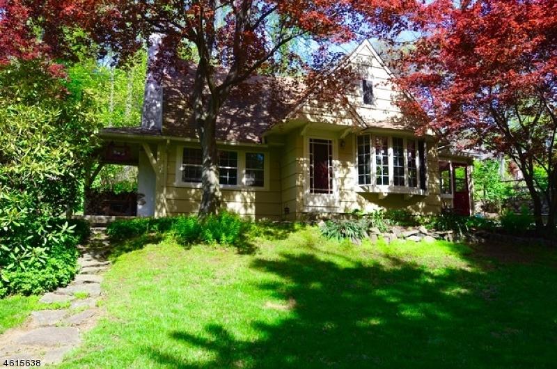 13 Saint James Rd - Photo 1