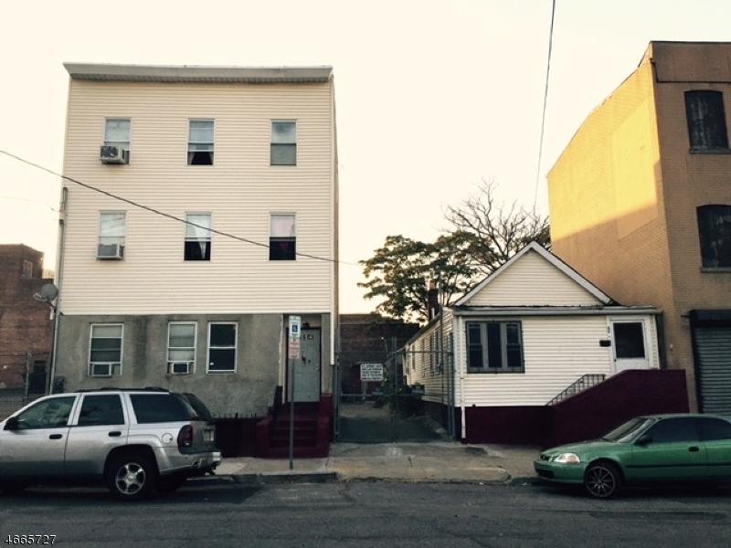 53 Morris Ave - Photo 1
