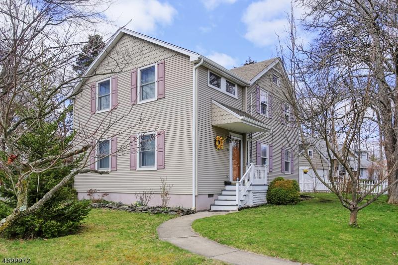 342 Brightwood Ave - Photo 1